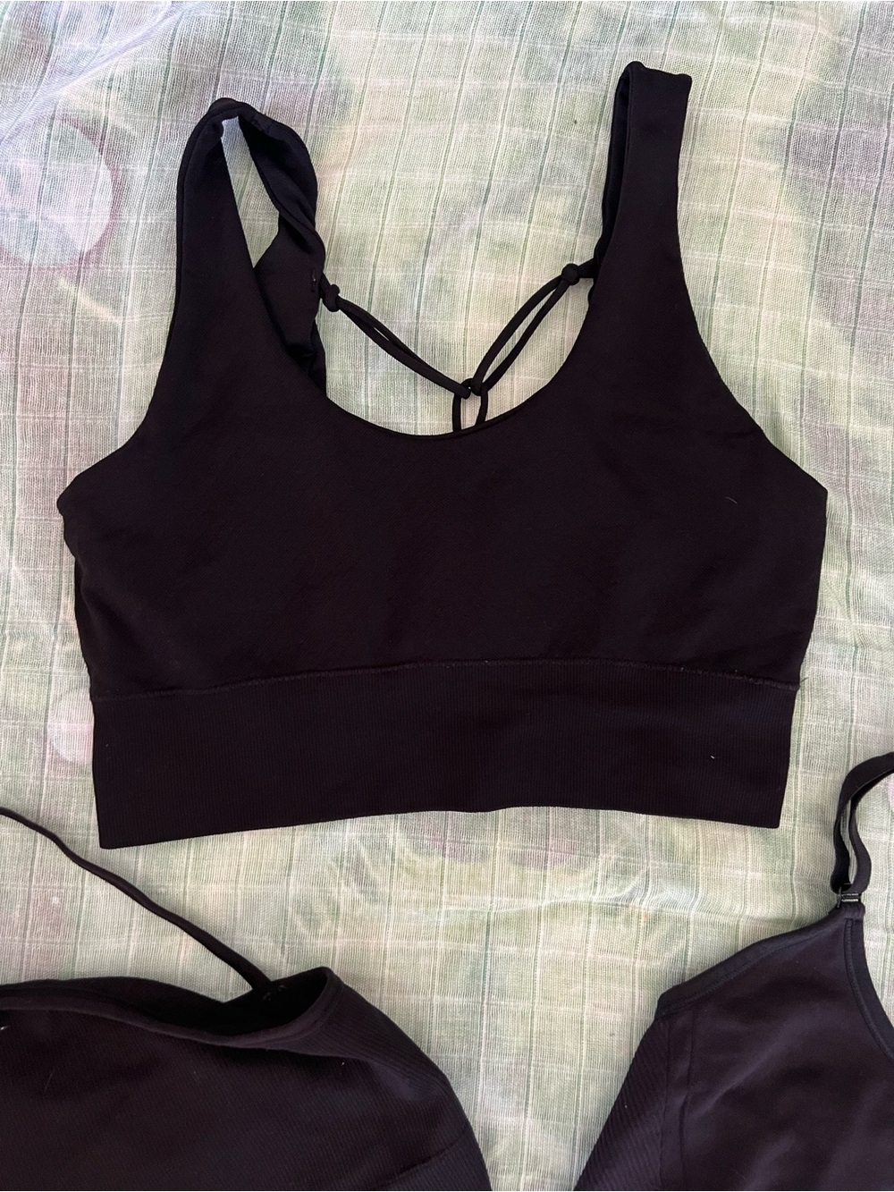 One Shoulder Sports Bra L & Cheetah Leopard SPANX L + 2 BONUS SPORTS BRAS M - Picture 4 of 7
